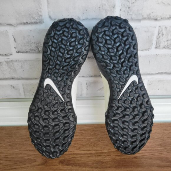 ✨Nike Phantom GX 2 Pro Turf Low Sz 6.5 Men's Soccer Shoes Black White FJ2583-100 - Picture 4 of 11